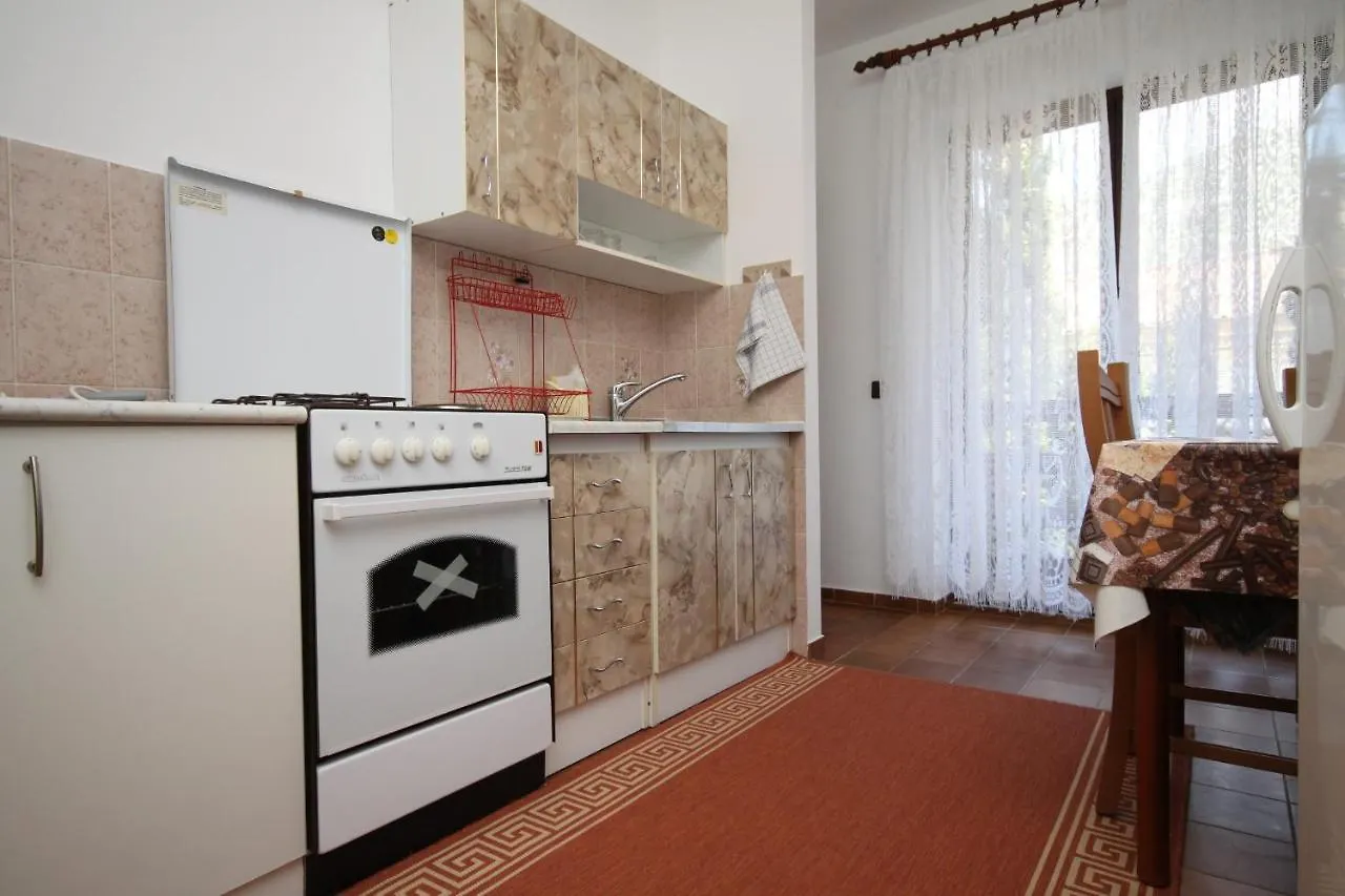 Apartments And Rooms By The Sea Starigrad, Paklenica - 6591 بيت ضيافة ستاريغغاد باكلينتسا